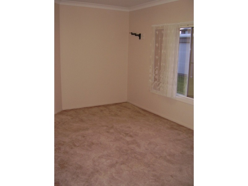 8 Dahlia Court, Middle Ridge QLD 4350