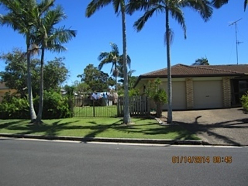 18 Linum Street, Palm Beach QLD 4221