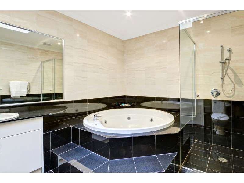 9 Avoca Valley Way, Kincumber NSW 2251