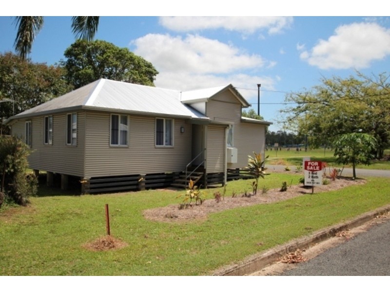 13  Johnston Street, Sarina QLD 4737