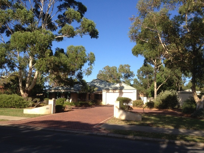 191 Lakes Rd, Greenfields WA 6210