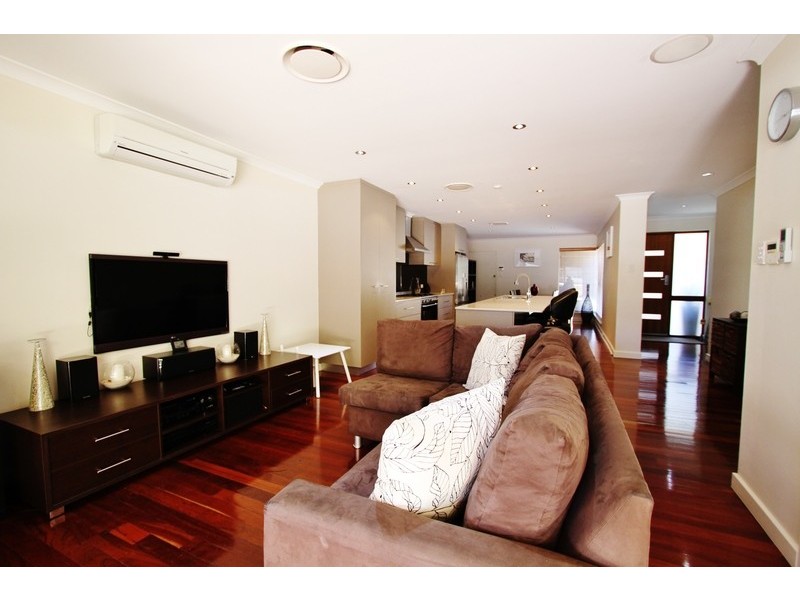 13  Lampard Street, Hamersley WA 6022