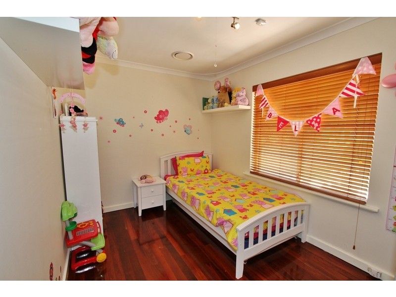 13  Lampard Street, Hamersley WA 6022