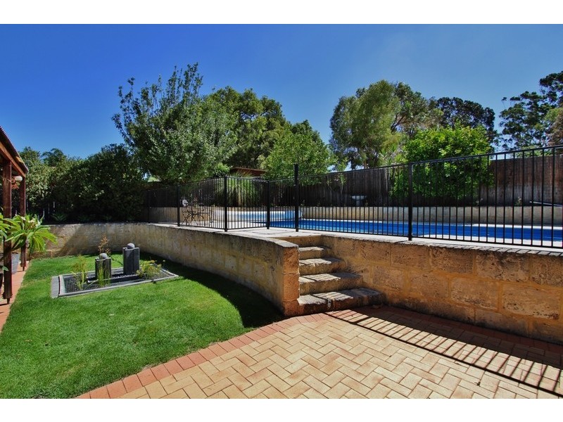 13  Lampard Street, Hamersley WA 6022