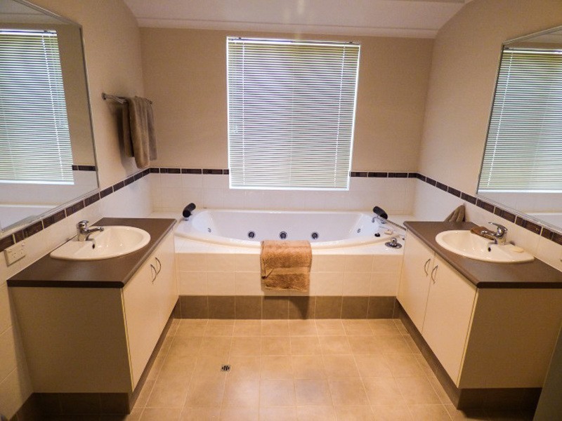 16 Maalak Turn, Dalyellup WA 6230