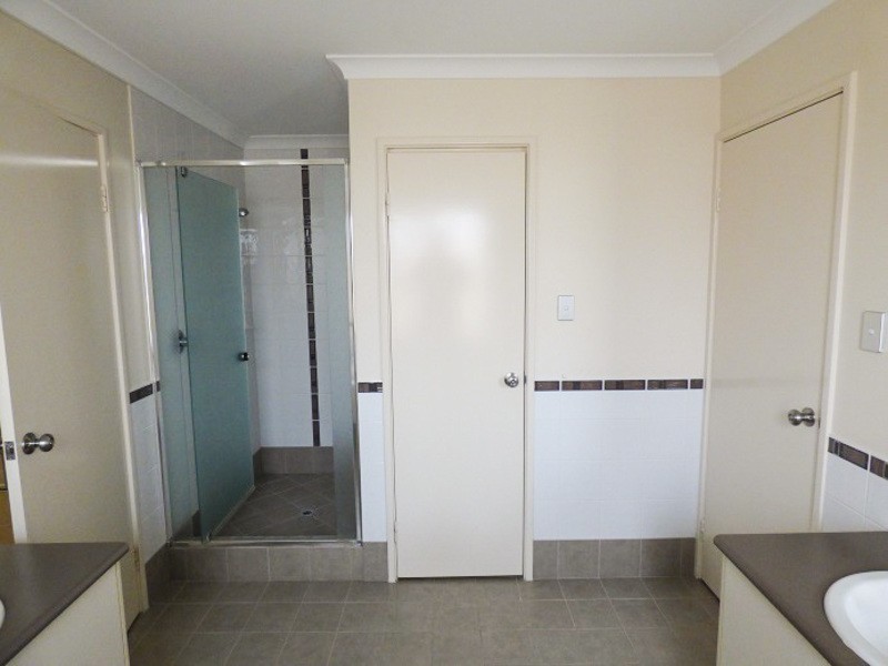 16 Maalak Turn, Dalyellup WA 6230