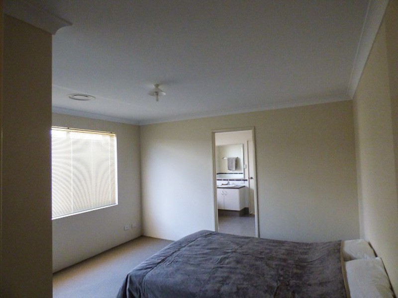 16 Maalak Turn, Dalyellup WA 6230