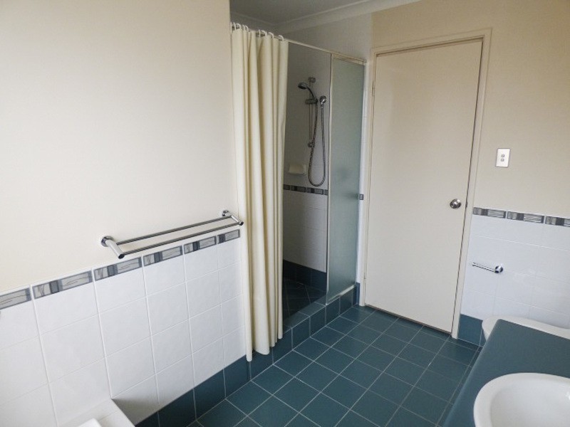 16 Maalak Turn, Dalyellup WA 6230