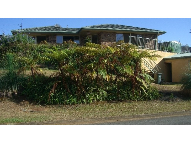 7 Martinelli Avenue, Banora Point NSW 2486