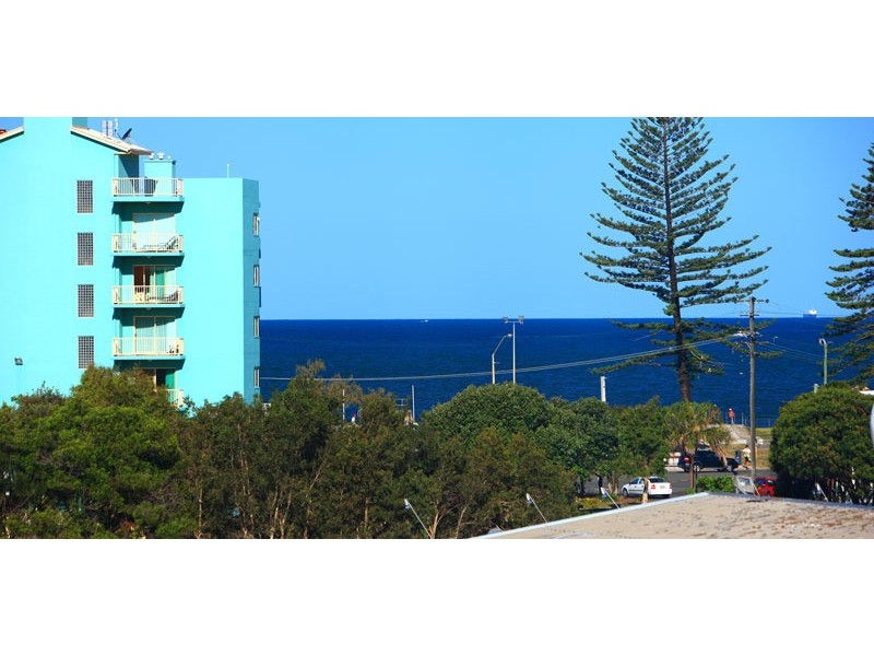 18 Mari Street, Alexandra Headland QLD 4572