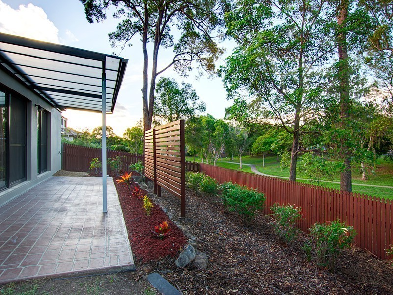 110 Didbrook St, Robertson QLD 4109