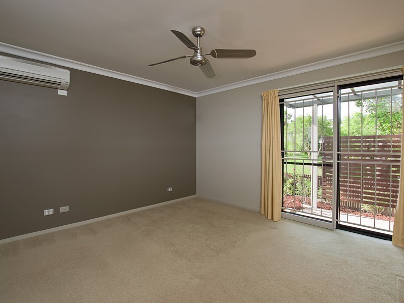 110 Didbrook St, Robertson QLD 4109