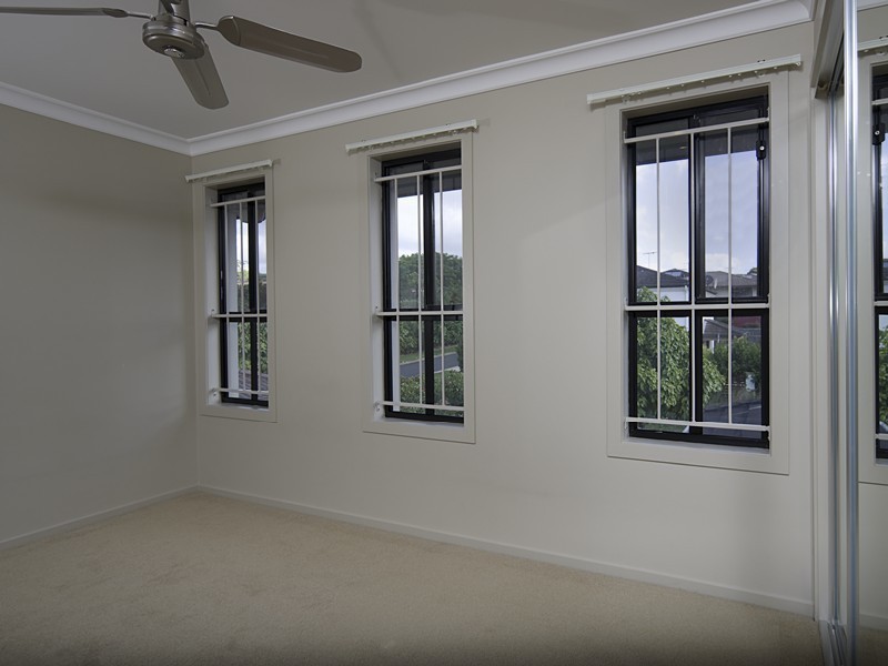 110 Didbrook St, Robertson QLD 4109