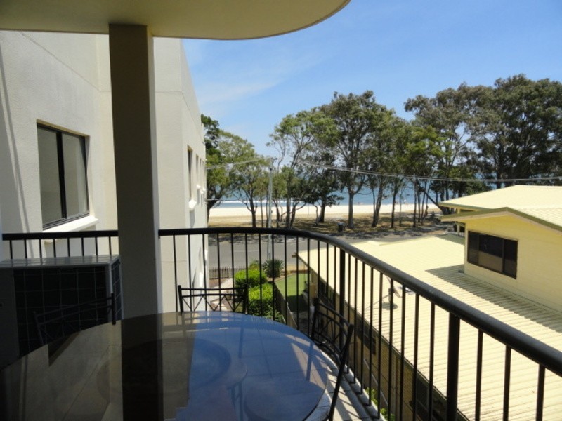 8/27 South Esplanade, Bongaree QLD 4507