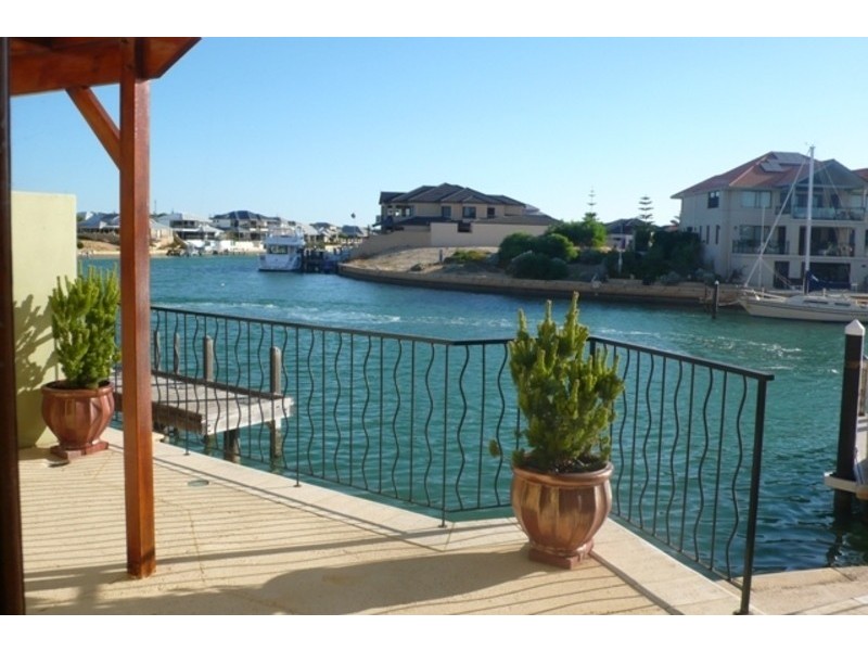 44/18 Port Quays Port Bouvard, Wannanup WA 6210