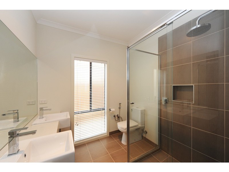 62 Australis Drive, Williams Landing VIC 3027