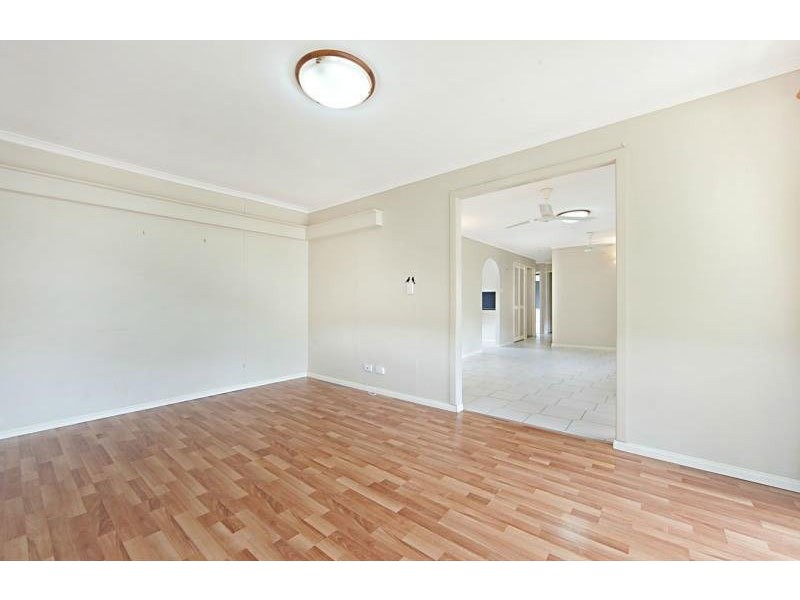 9 High Vista Drive, Mount Louisa QLD 4814