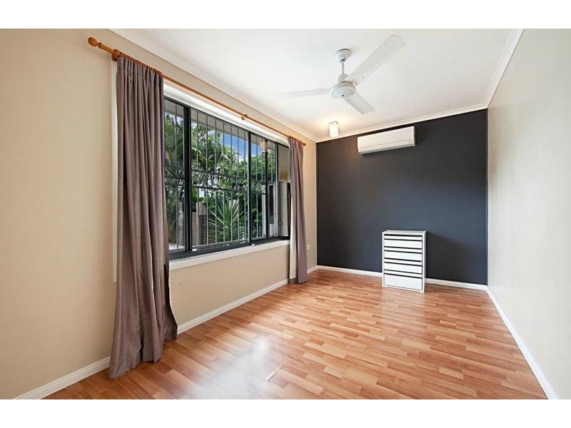 9 High Vista Drive, Mount Louisa QLD 4814