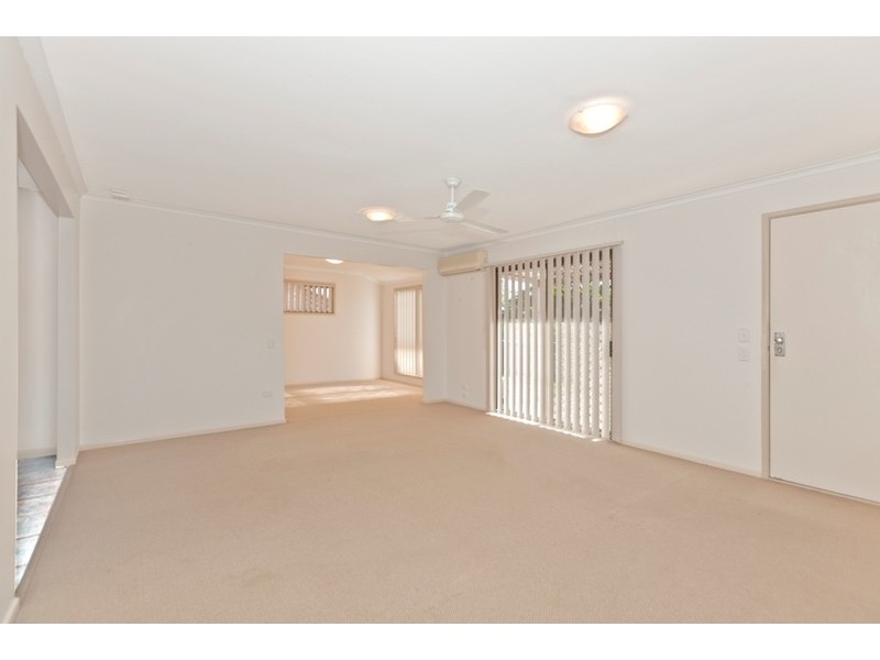 4 Springfield Crescent, Daisy Hill QLD 4127