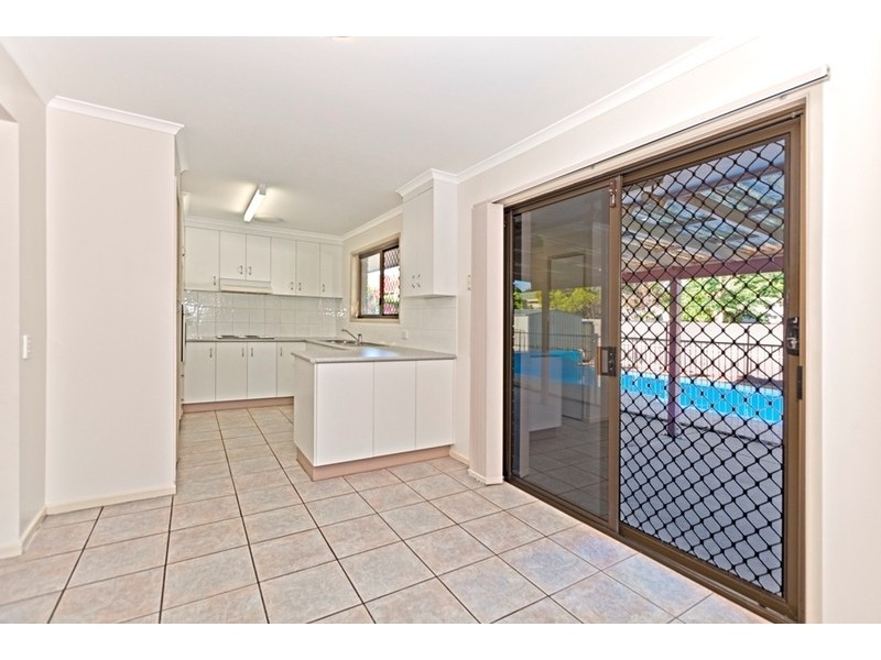 4 Springfield Crescent, Daisy Hill QLD 4127