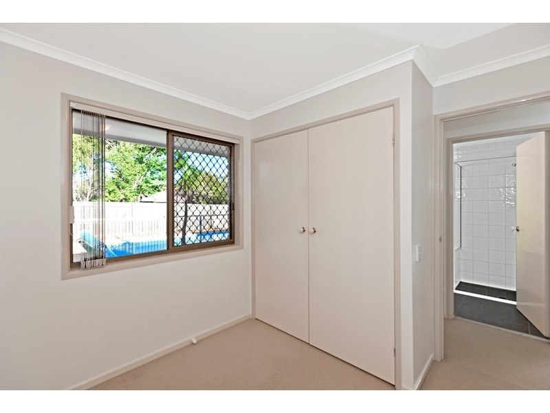 4 Springfield Crescent, Daisy Hill QLD 4127