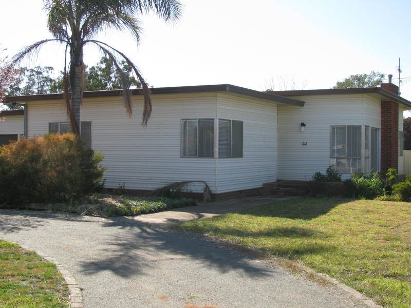 33 Ford Street, Ganmain NSW 2702