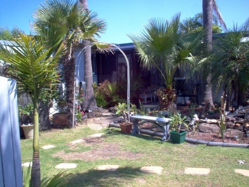 2 Cunninghame Street, Lakes Entrance VIC 3909