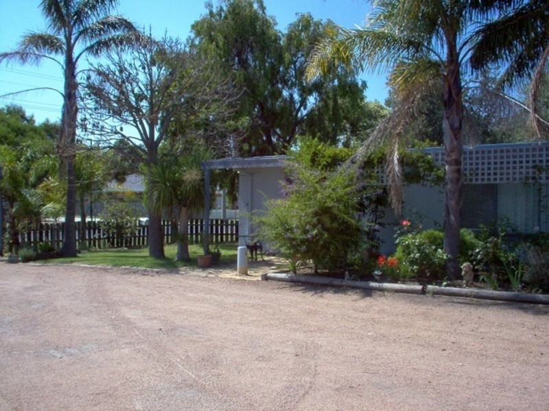 2 Cunninghame Street, Lakes Entrance VIC 3909