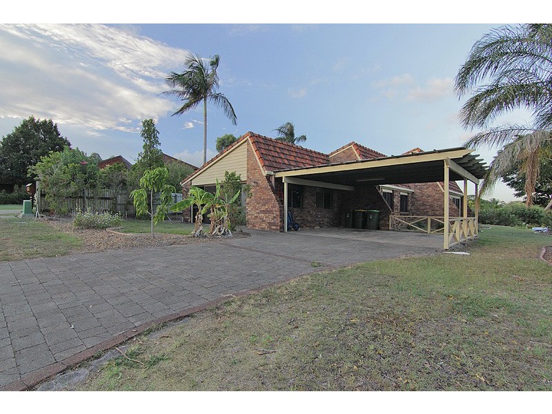 8 Maribor St, Westlake QLD 4074