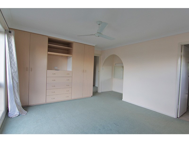 8 Maribor St, Westlake QLD 4074