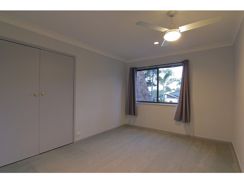 8 Maribor St, Westlake QLD 4074