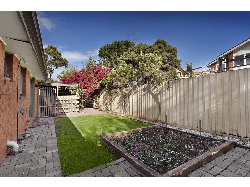 6/7 Deidre Court, Airport West VIC 3042