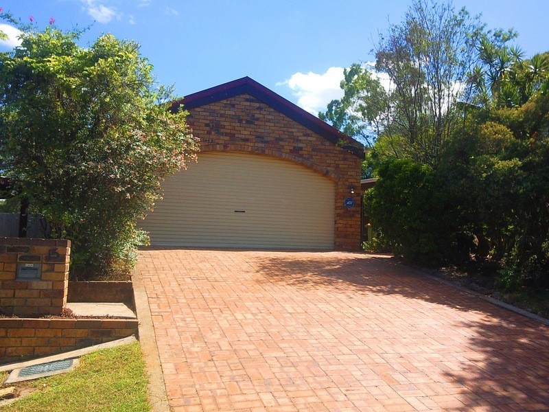 15 Maneroo Court, Springwood QLD 4127