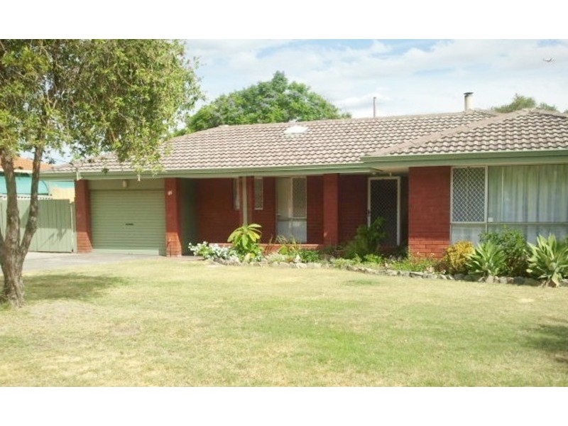 32 Blanchard Rd, Swan View WA 6056