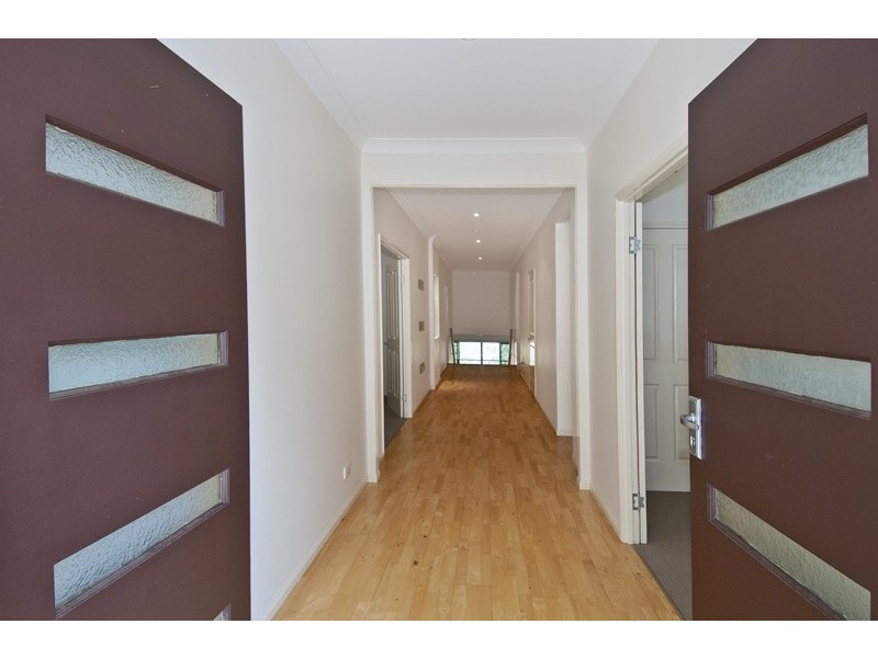 15 Lagovista Terrace, Bahrs Scrub QLD 4207