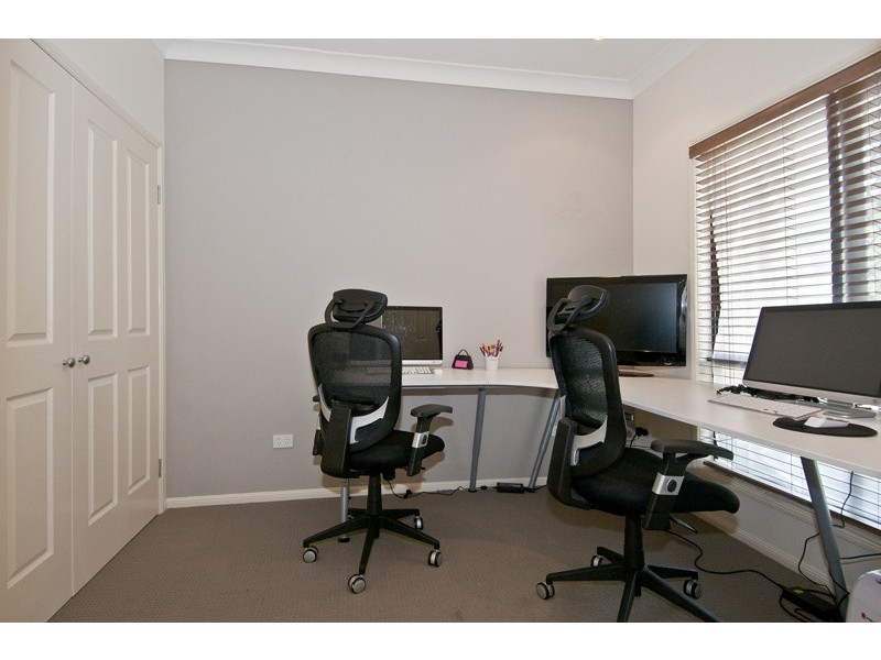 15 Lagovista Terrace, Bahrs Scrub QLD 4207