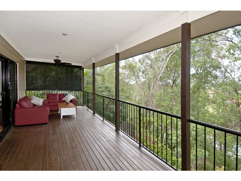 15 Lagovista Terrace, Bahrs Scrub QLD 4207