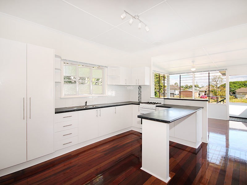 34 Faine St, Manly West QLD 4179