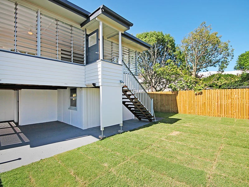 34 Faine St, Manly West QLD 4179