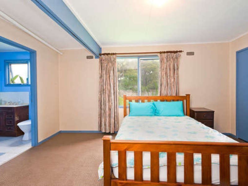 13 Pengilley avenue, Apollo Bay VIC 3233