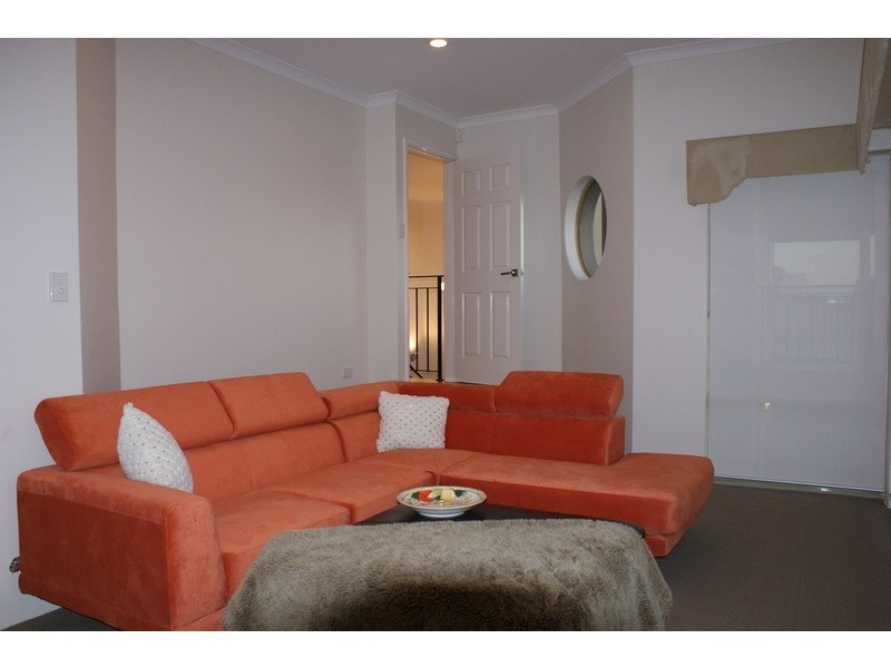 126 Oceanside Promenade, Mullaloo WA 6027