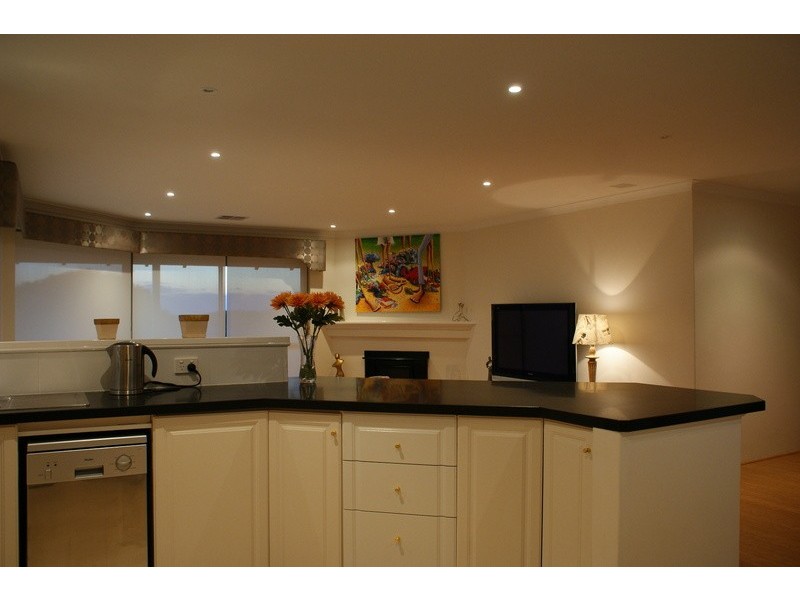 126 Oceanside Promenade, Mullaloo WA 6027