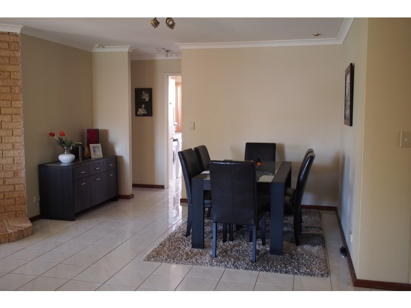 10  Chartwell Pl, Leeming WA 6149