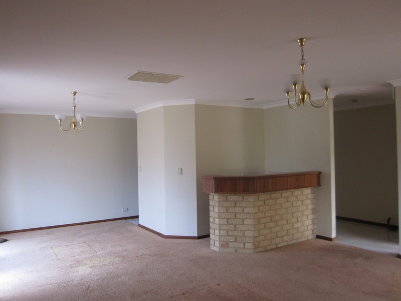 10  Chartwell Pl, Leeming WA 6149