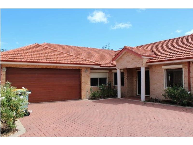 61A Mckimmie Rd, Palmyra WA 6157