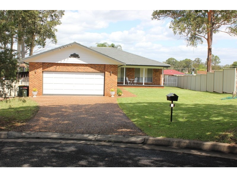 4 Moorehead Ave, Silverdale NSW 2752