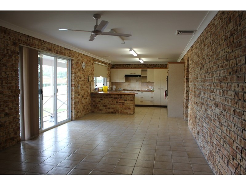 4 Moorehead Ave, Silverdale NSW 2752