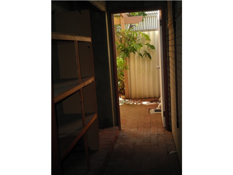 2/68 Comer St, Como WA 6152