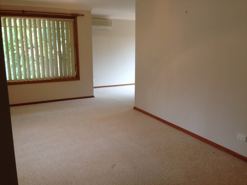 32 Jasmine Dr, Bomaderry NSW 2541