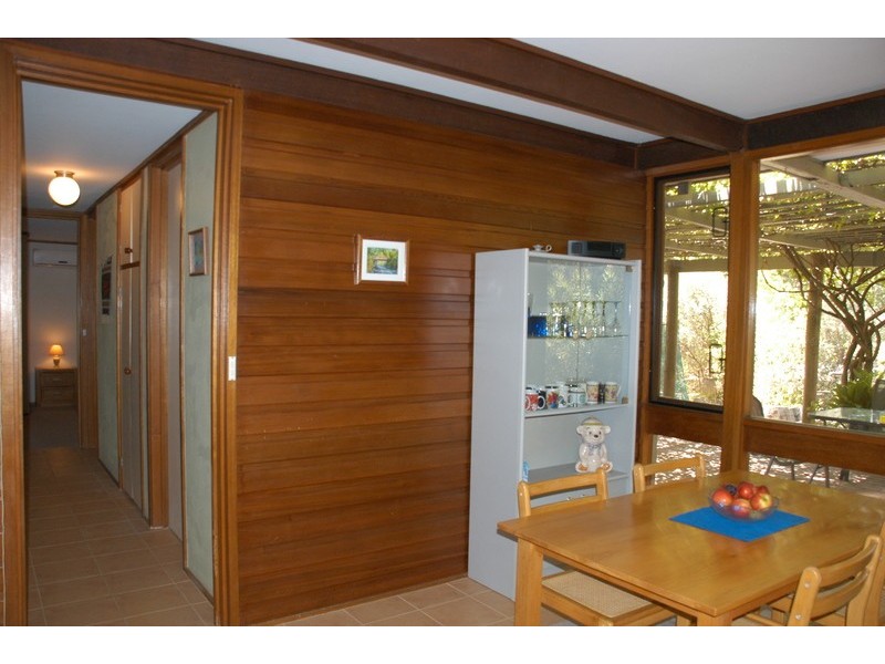 9 Warlingham Dr, Lesmurdie WA 6076